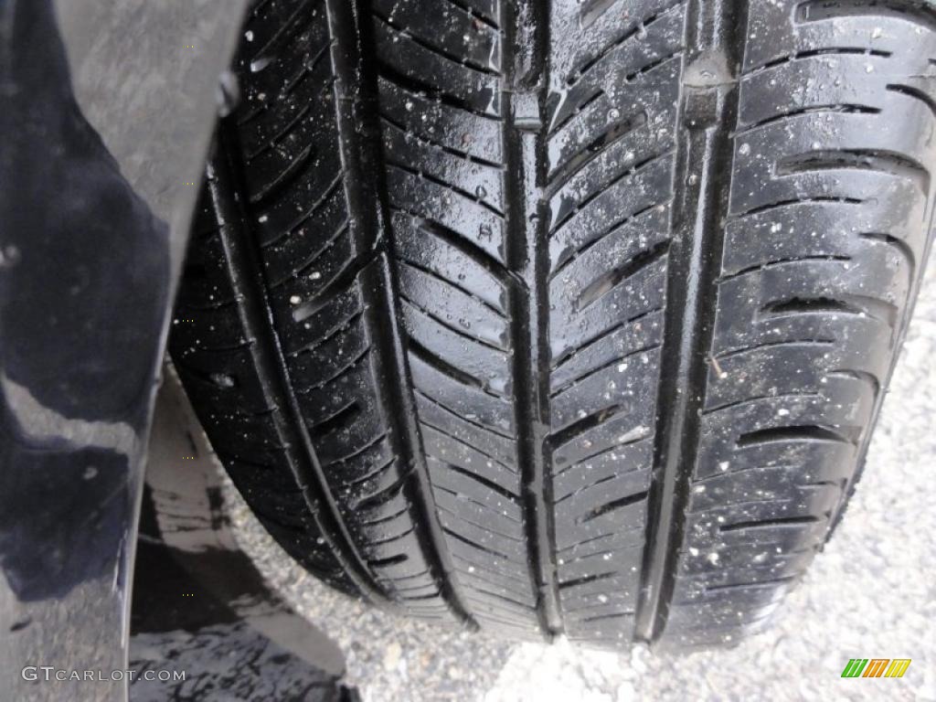 2004 3 Series 330i Coupe - Jet Black / Sand photo #36