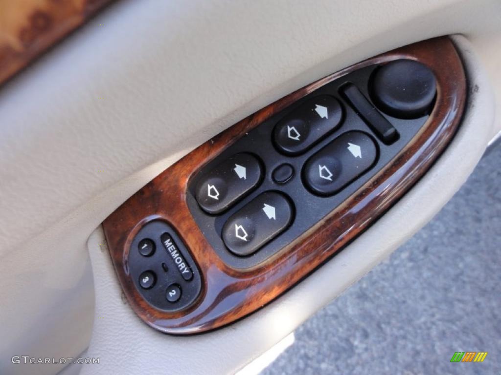 1998 Jaguar XJ XJ8 Controls Photo #47171718