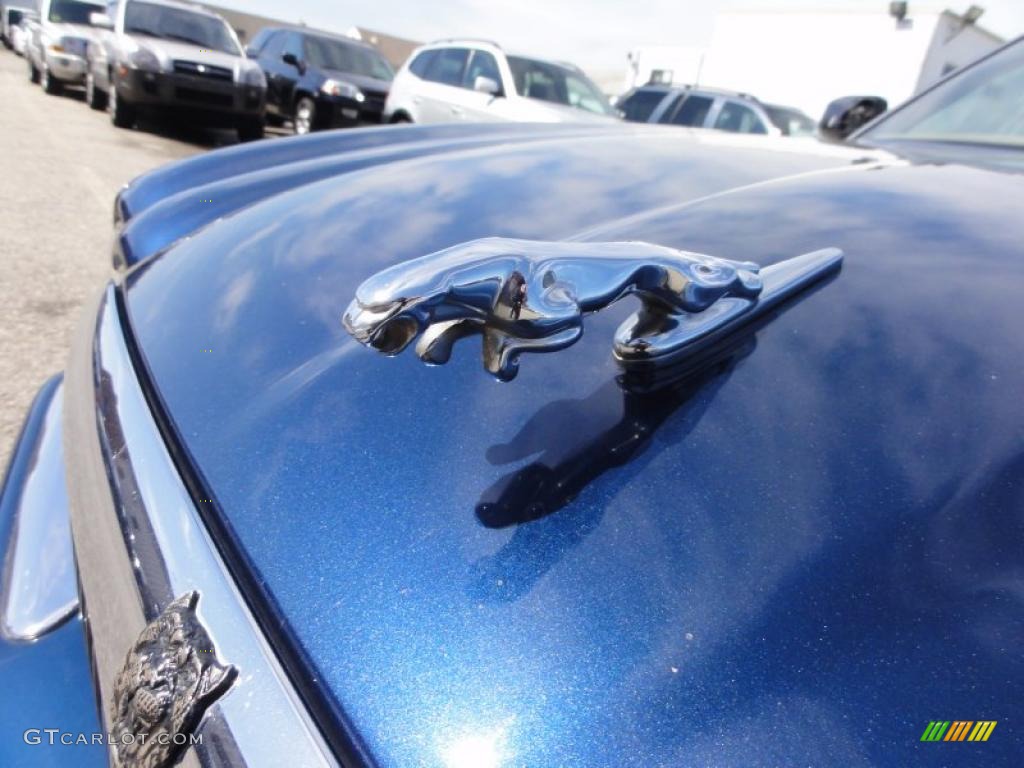 1998 Jaguar XJ XJ8 Marks and Logos Photos