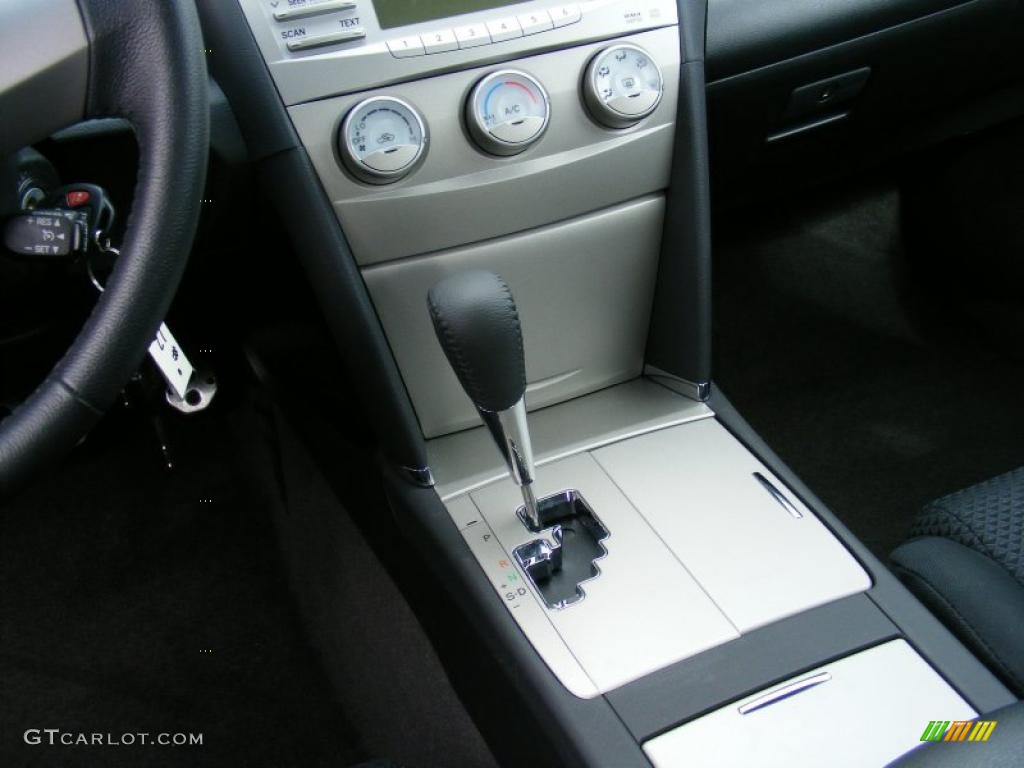 2011 Camry SE - Black / Dark Charcoal photo #22