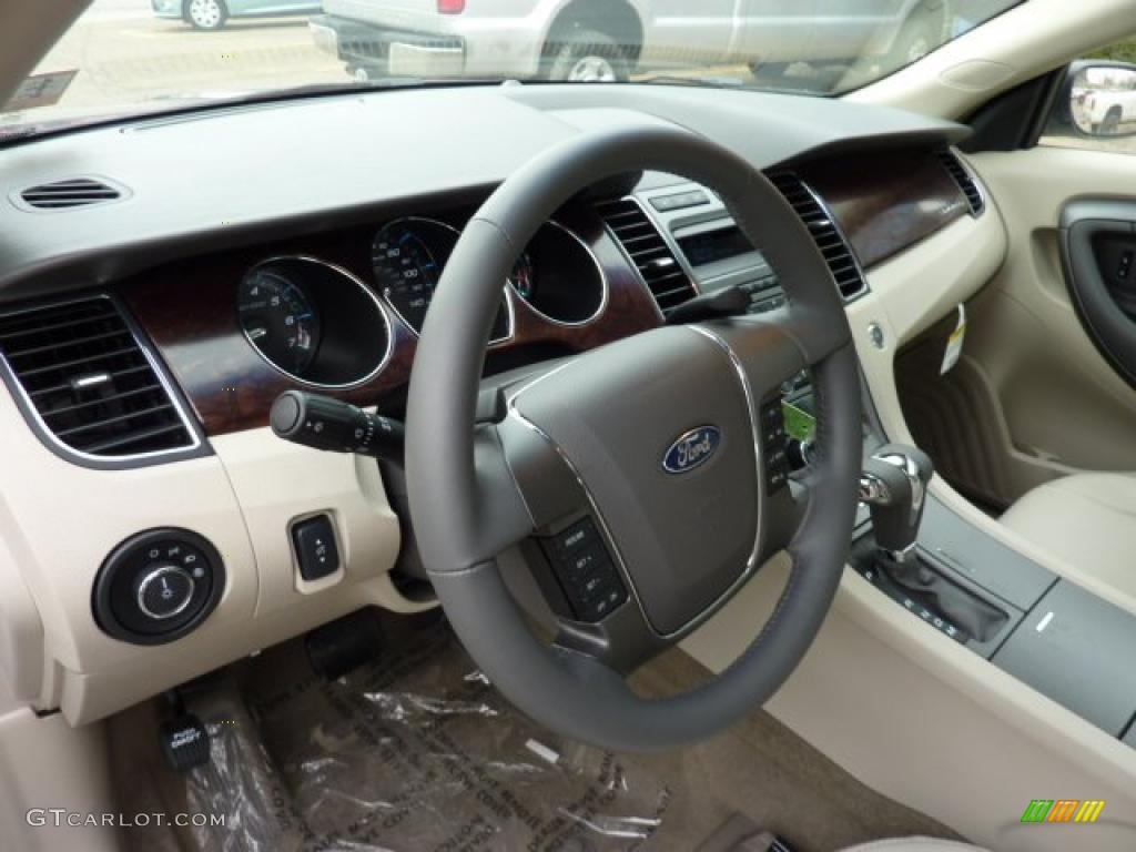 2011 Ford Taurus SEL AWD Steering Wheel Photos