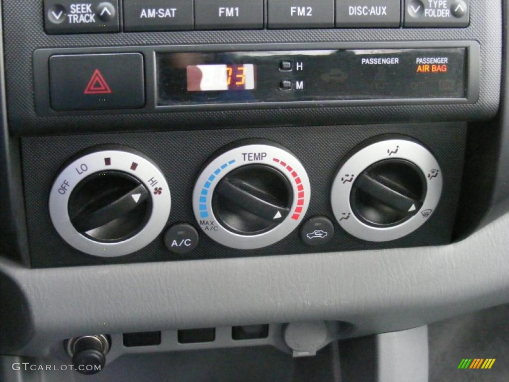 2010 Toyota Tacoma Regular Cab 4x4 Controls Photo #47174442