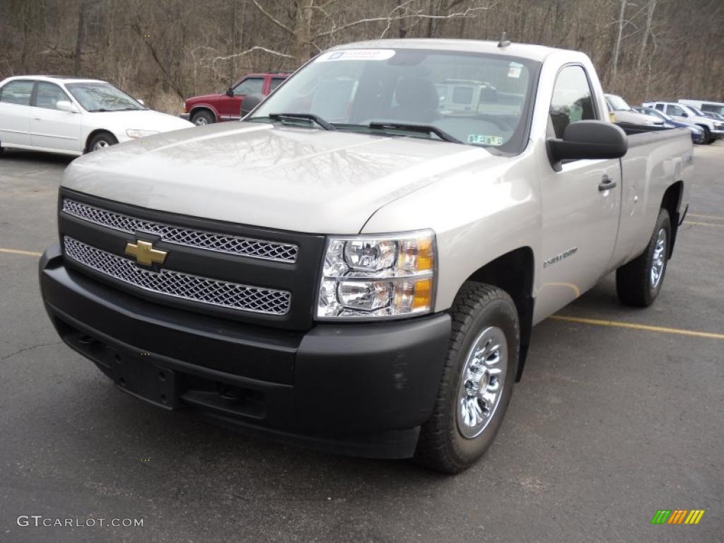 2007 Silverado 1500 Work Truck Regular Cab 4x4 - Silver Birch Metallic / Dark Titanium Gray photo #1