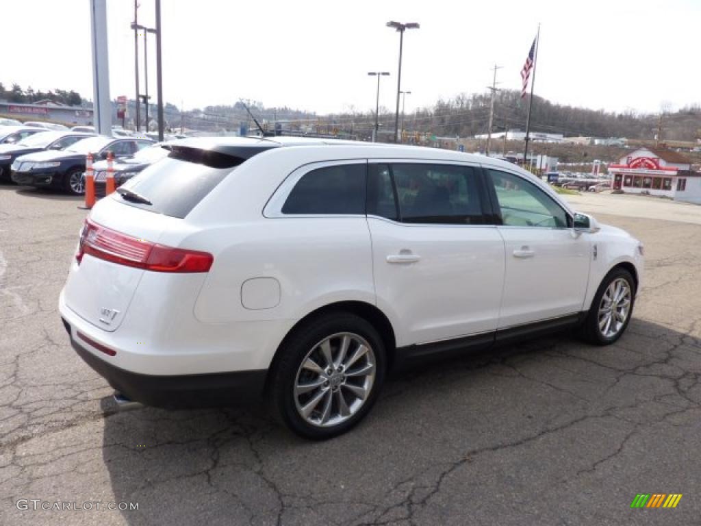 White Platinum Metallic Tri-Coat 2010 Lincoln MKT AWD EcoBoost Exterior Photo #47178693