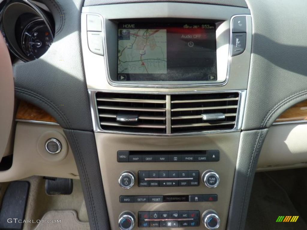 2010 Lincoln MKT AWD EcoBoost Controls Photo #47178813