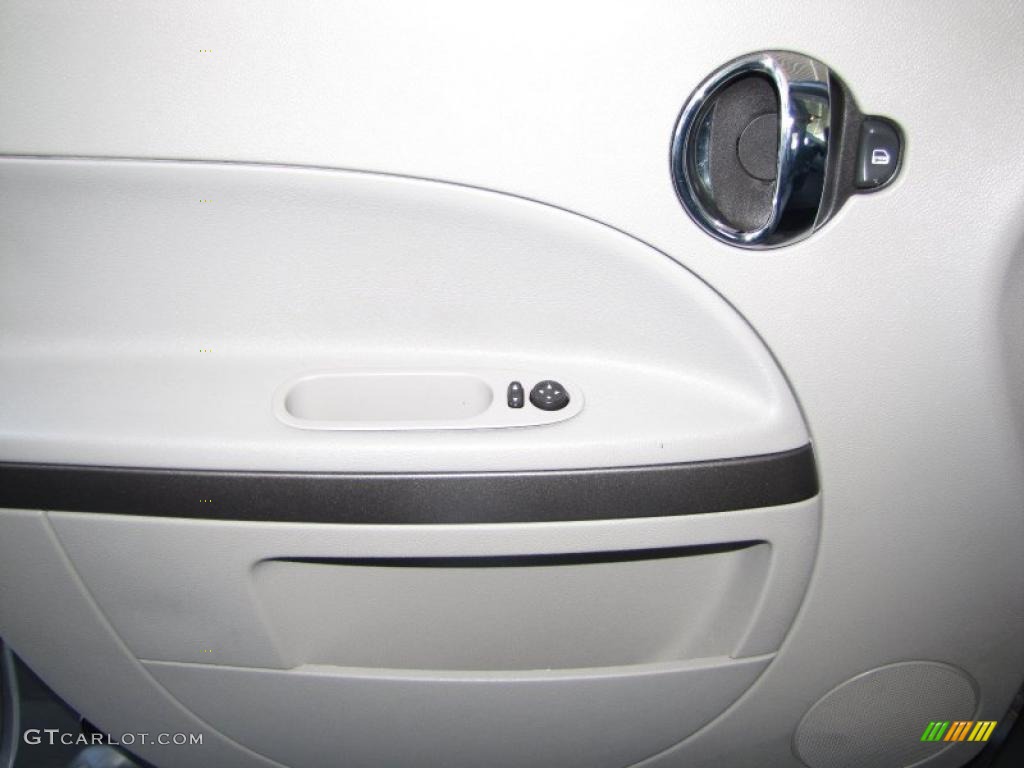 2006 HHR LS - Dark Silver Metallic / Gray photo #12