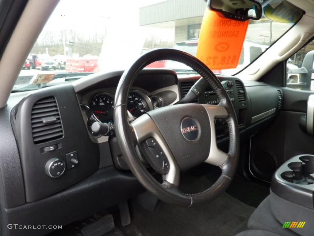 2007 GMC Sierra 2500HD SLE Extended Cab 4x4 Ebony Black Steering Wheel Photo #47180037