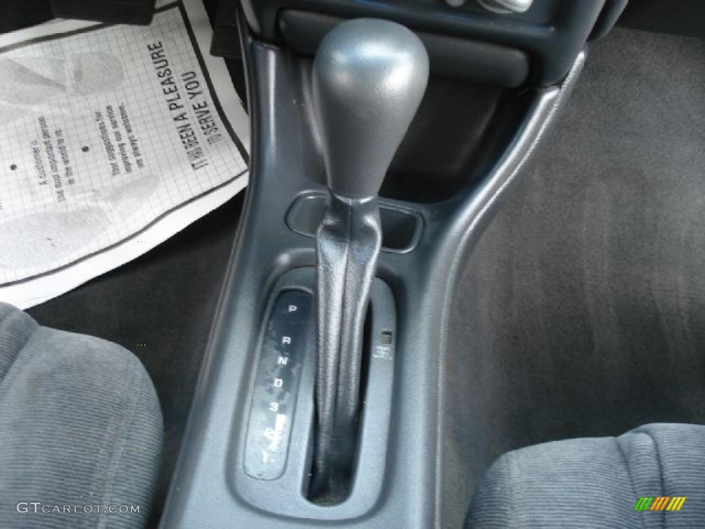 1998 Pontiac Grand Prix SE Sedan Transmission Photos