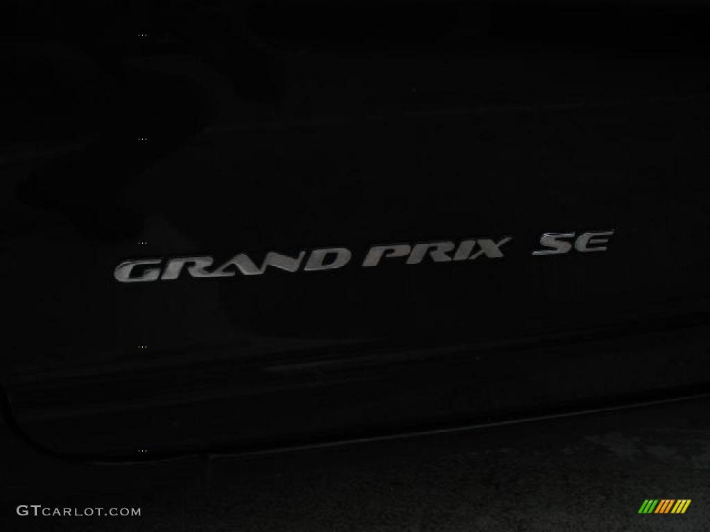 1998 Grand Prix SE Sedan - Bright White / Graphite photo #32