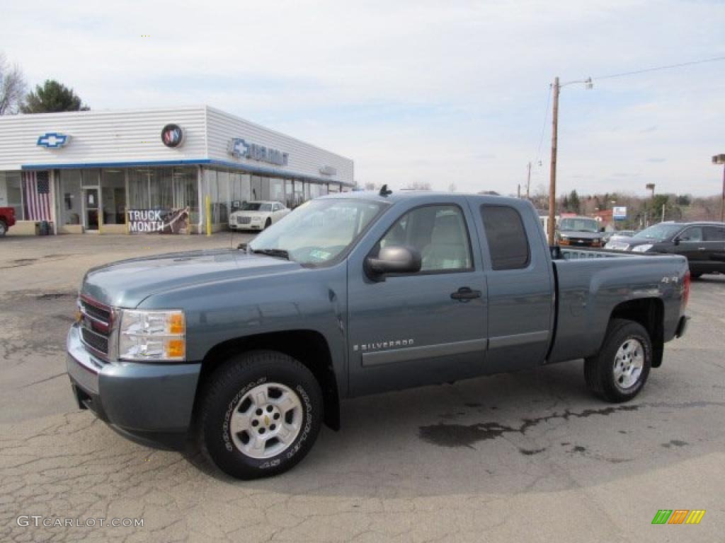 2008 Silverado 1500 LT Extended Cab 4x4 - Blue Granite Metallic / Light Titanium/Ebony Accents photo #1