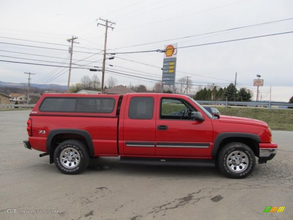 2006 Silverado 1500 Z71 Extended Cab 4x4 - Victory Red / Dark Charcoal photo #8