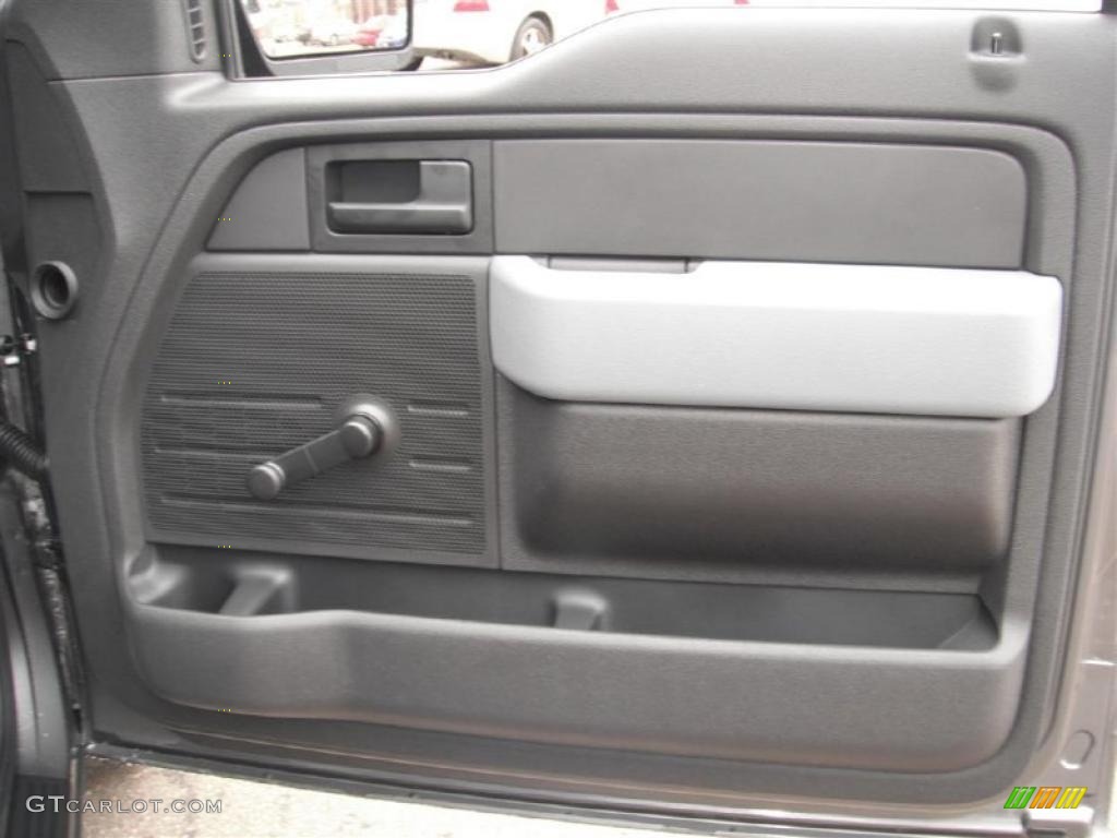 2011 F150 XL Regular Cab - Sterling Grey Metallic / Steel Gray photo #20