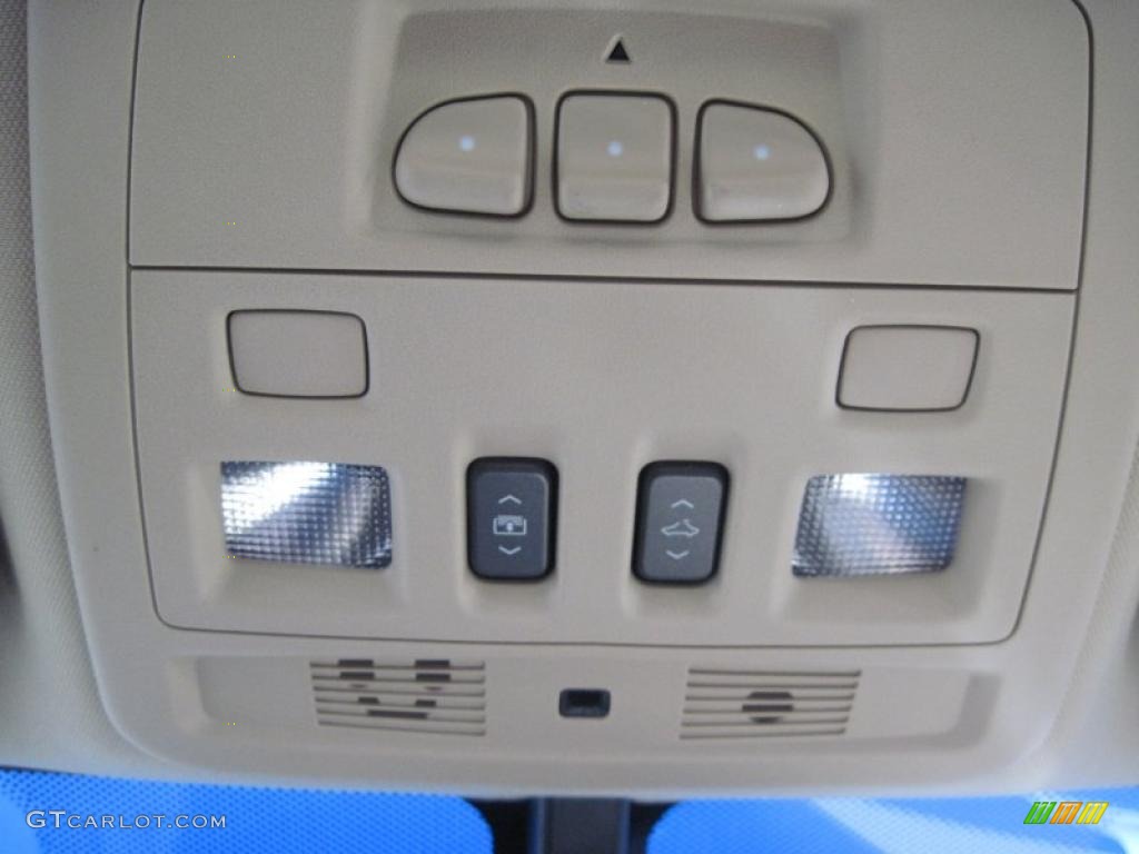 2011 Cadillac CTS 3.0 Sedan Controls Photo #47184042