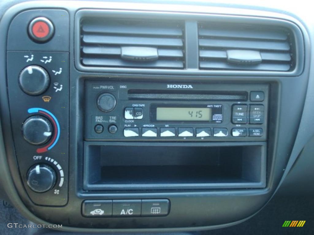2000 Honda Civic VP Sedan Controls Photo #47184678