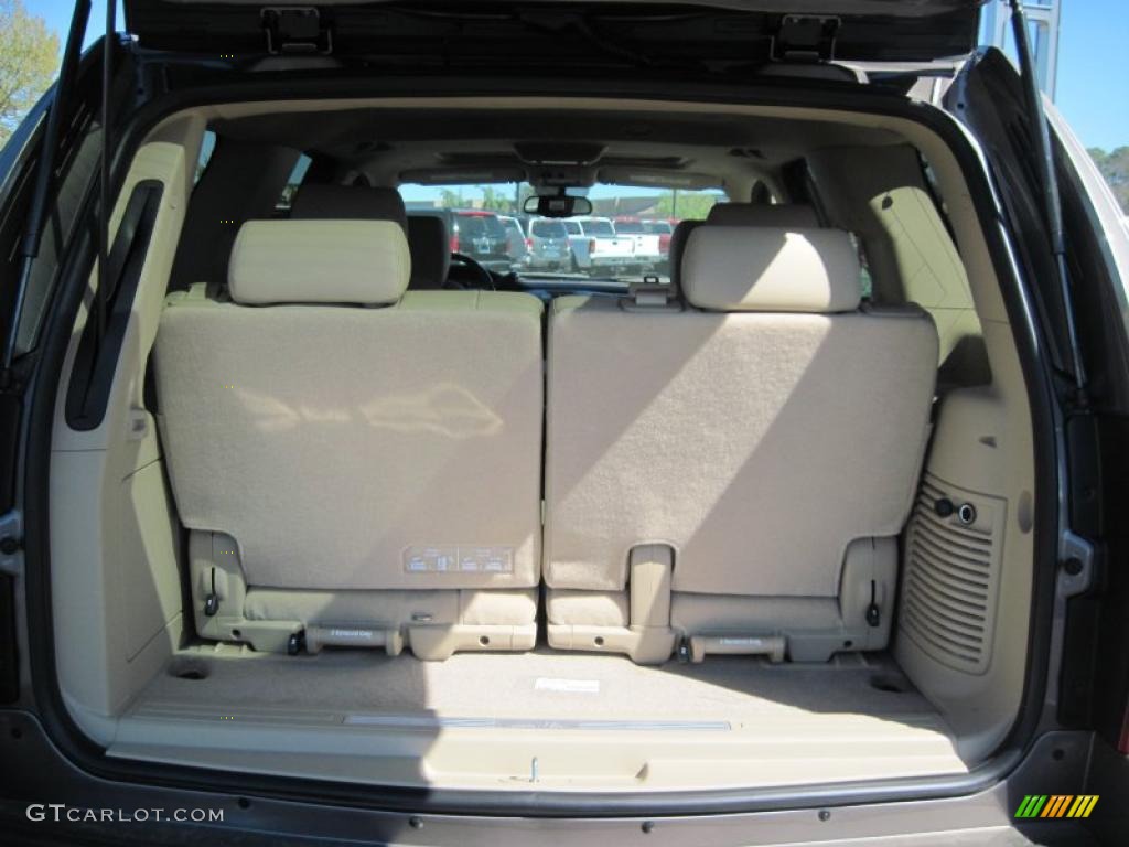 2011 Cadillac Escalade Luxury AWD Trunk Photo #47185071