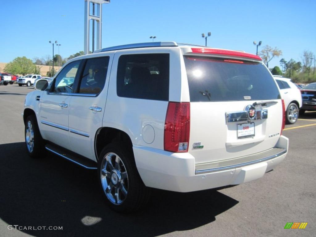 White Diamond Tricoat 2011 Cadillac Escalade Luxury Exterior Photo #47185293