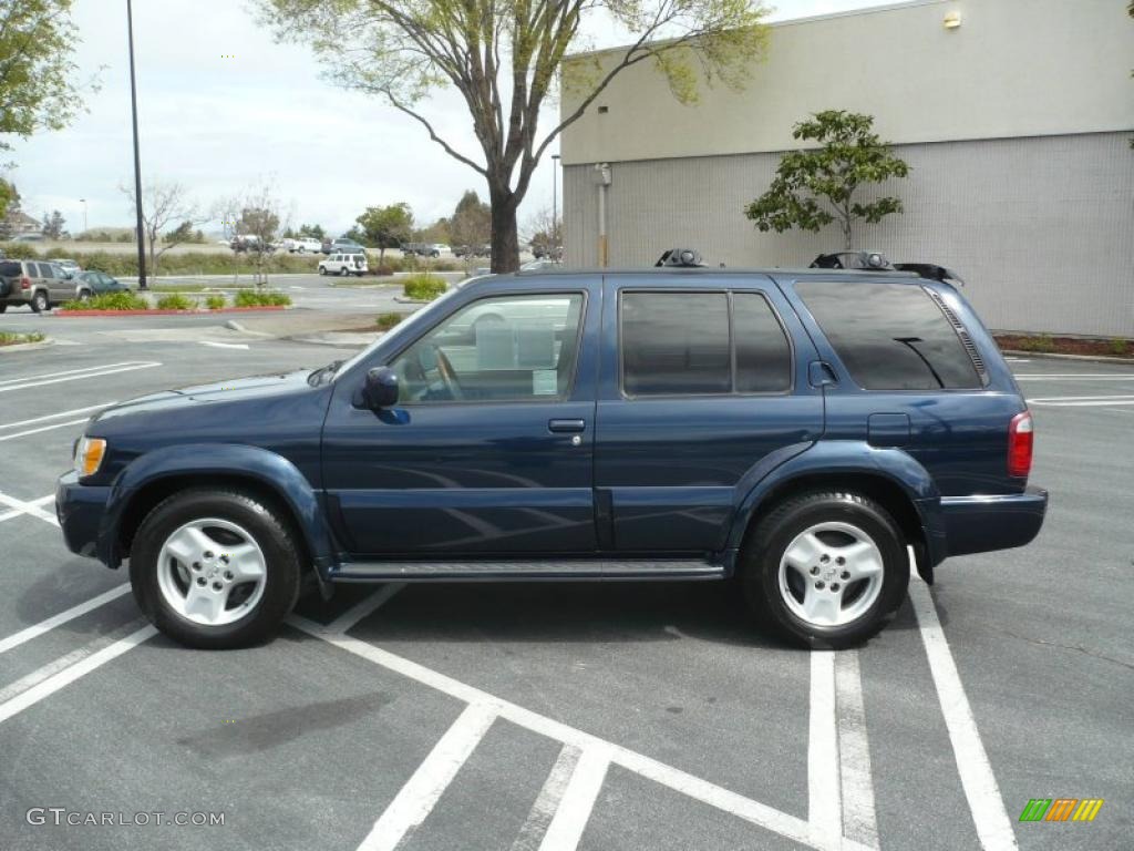 2002 QX4 4x4 - Midnight Blue Metallic / Stone Beige photo #4