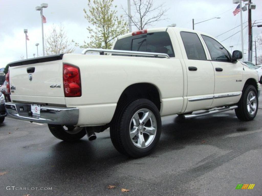 2008 Ram 1500 Big Horn Edition Quad Cab 4x4 - Cool Vanilla White / Medium Slate Gray photo #4