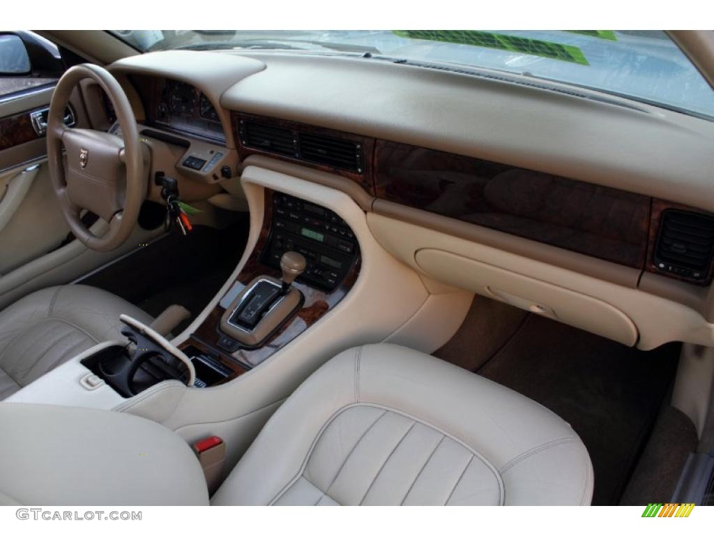 1996 Jaguar XJ XJ6 Oatmeal Dashboard Photo #47187796