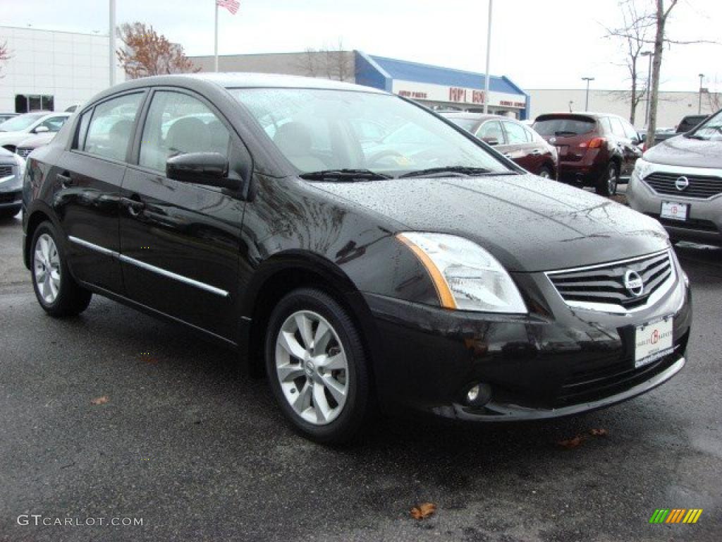 Espresso Black Metallic Nissan Sentra