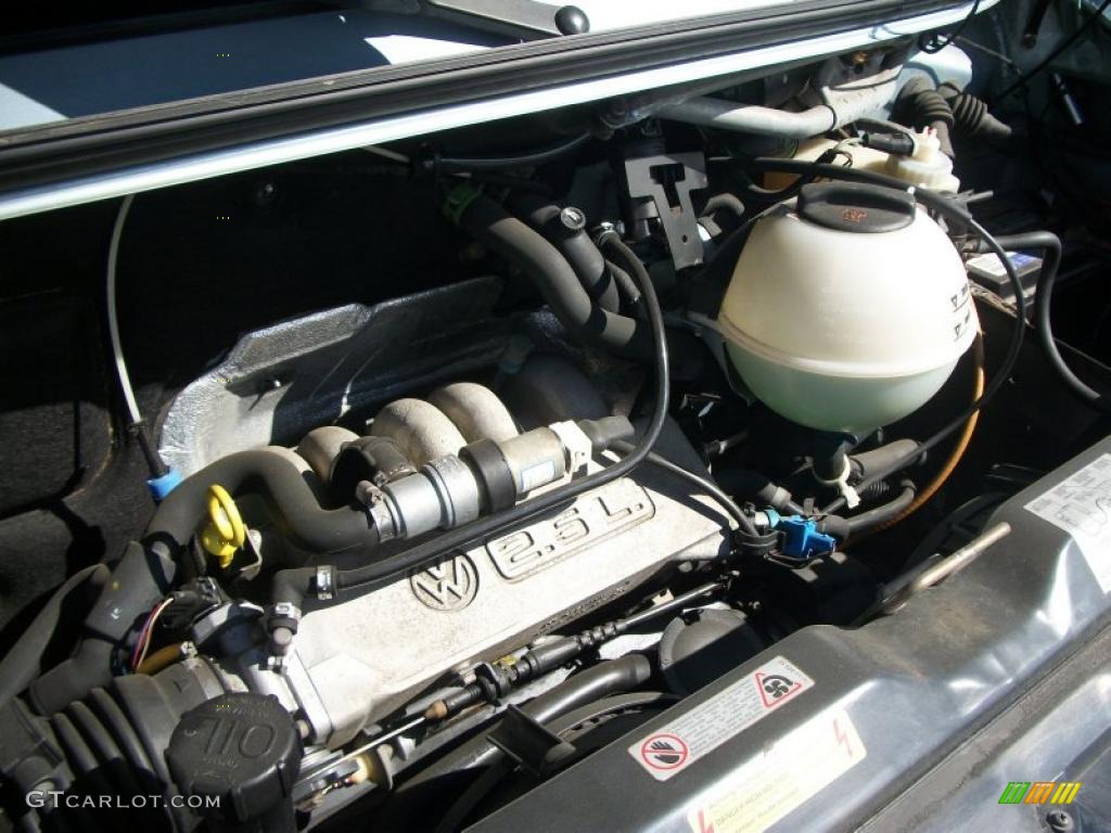 1993 Volkswagen Eurovan CL Engine Photos
