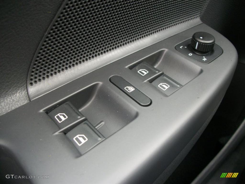 2008 Volkswagen GLI Sedan Controls Photo #47188755
