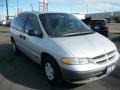 Bright Silver Metallic 2000 Dodge Caravan 