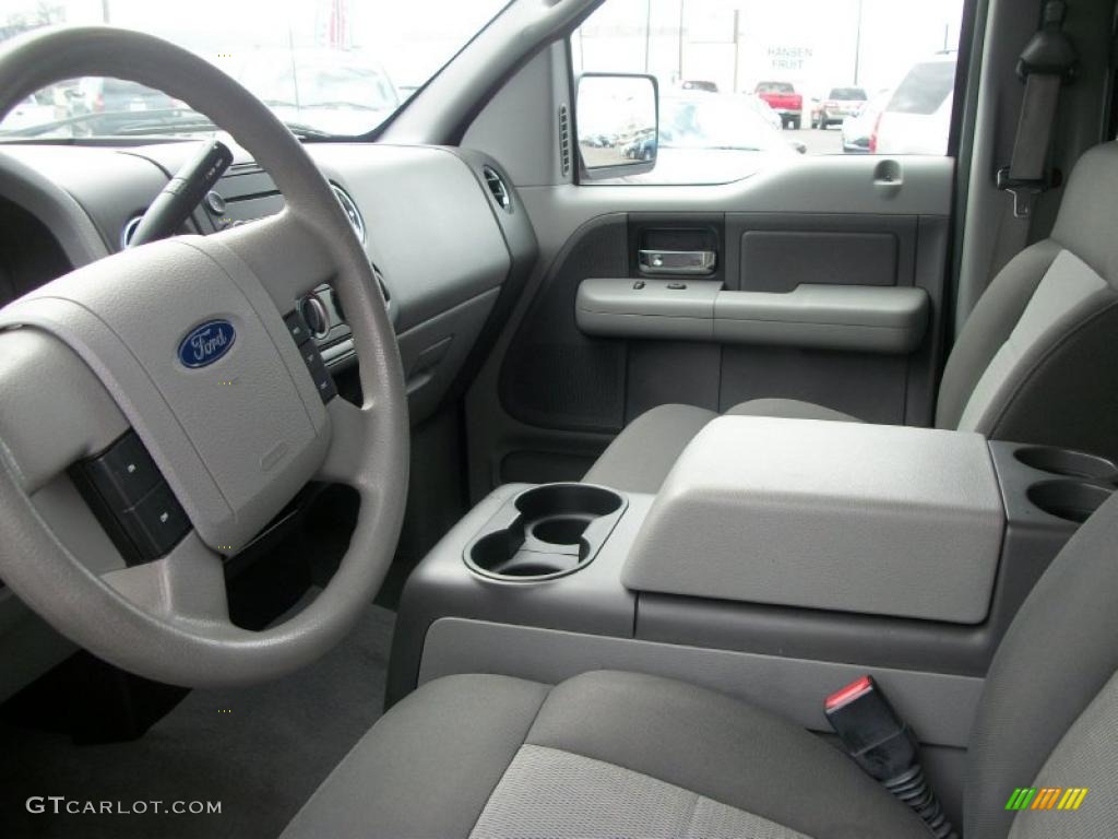 2006 F150 XLT SuperCrew 4x4 - Bright Red / Medium/Dark Flint photo #13