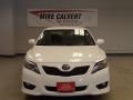 Super White - Camry SE Photo No. 2