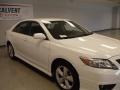 Super White - Camry SE Photo No. 10
