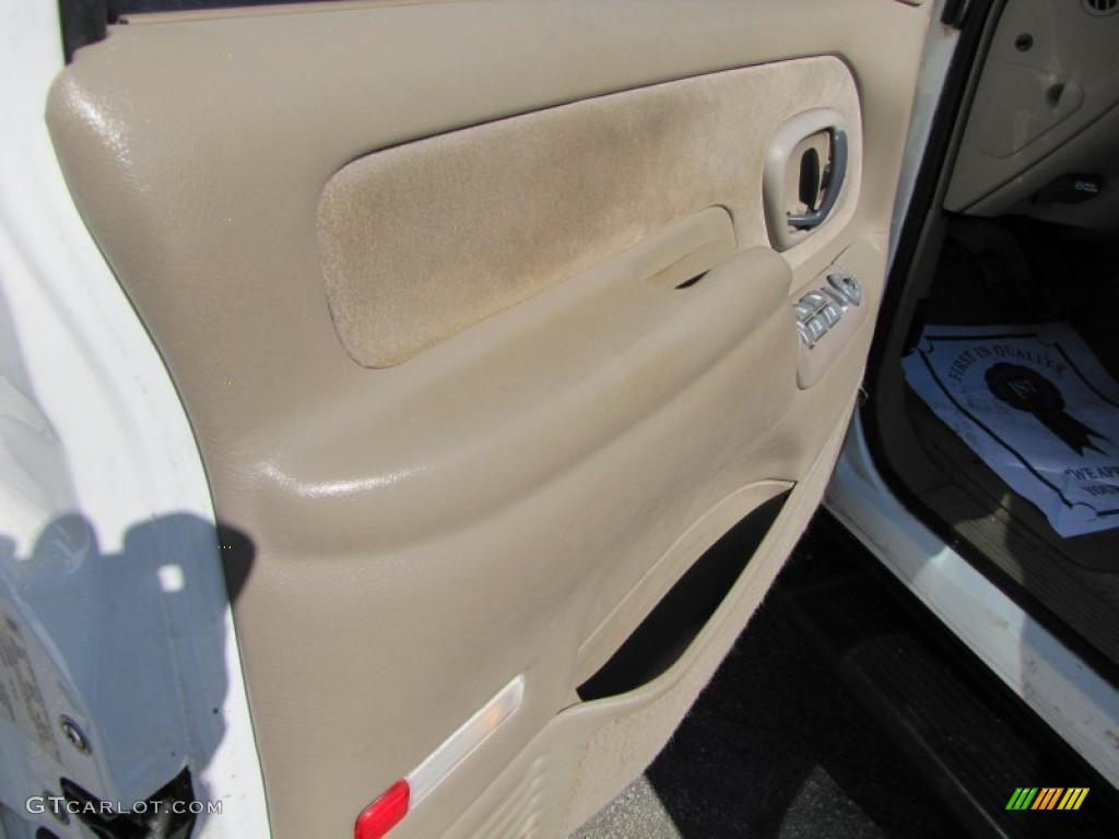 1997 Suburban C1500 LT - Summit White / Neutral photo #11