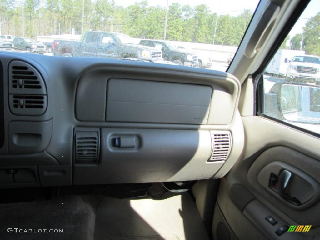 1997 Suburban C1500 LT - Summit White / Neutral photo #16