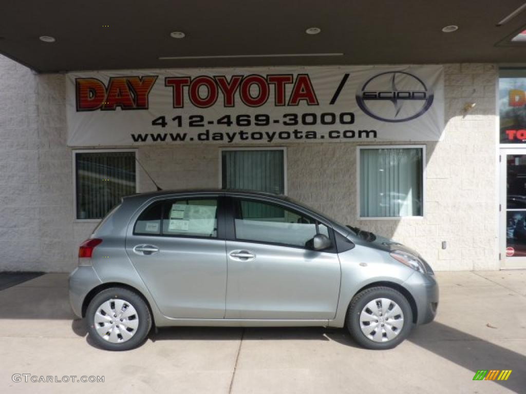 2011 Yaris 5 Door Liftback - Meteorite Metallic / Dark Charcoal photo #1