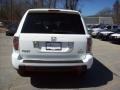 Taffeta White - Pilot Value Package 4WD Photo No. 24