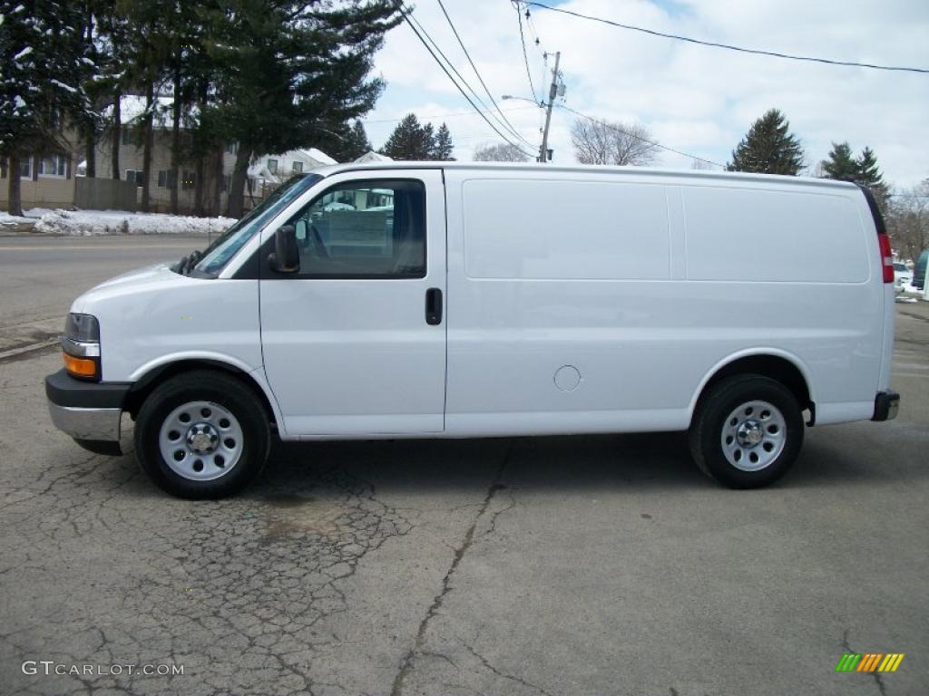 2011 Express 1500 AWD Cargo Van - Summit White / Medium Pewter photo #1