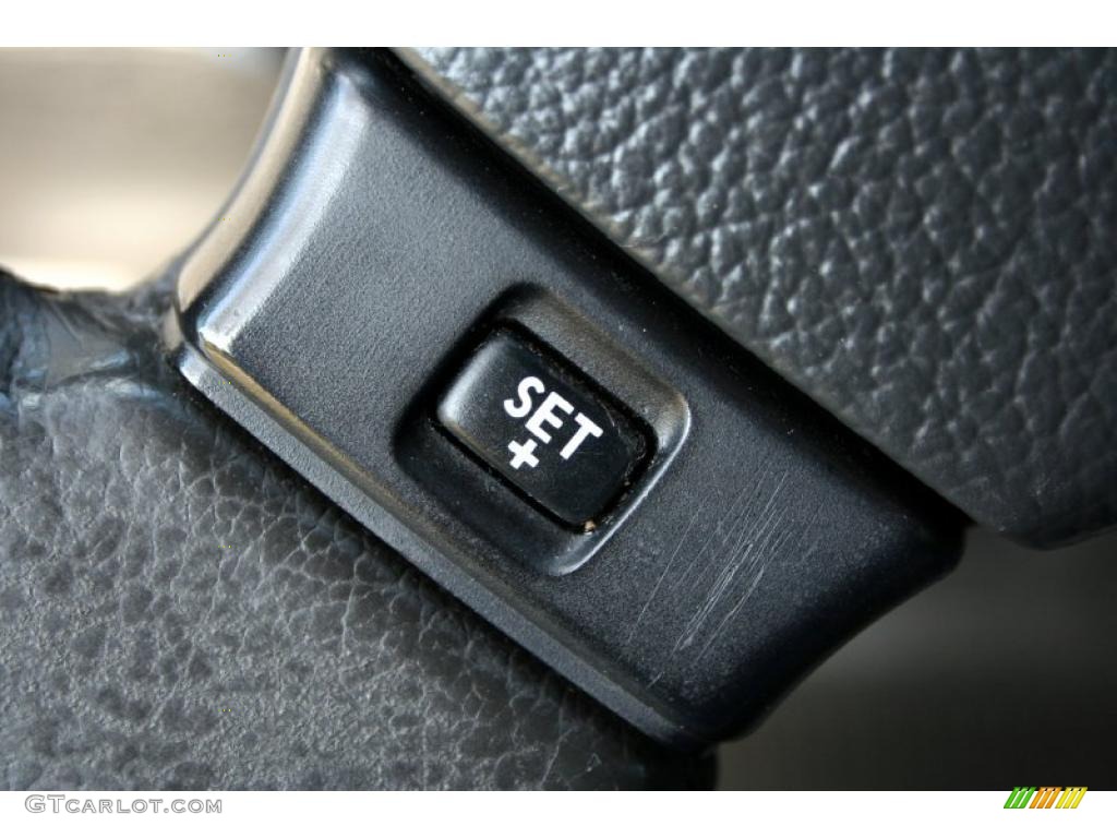 2000 Land Rover Range Rover 4.6 HSE Controls Photo #47195075