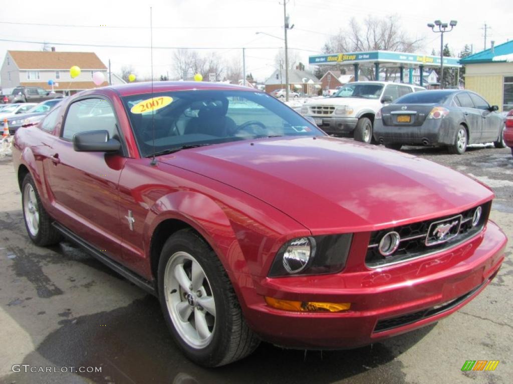 2007 Mustang V6 Deluxe Coupe - Redfire Metallic / Dark Charcoal photo #20