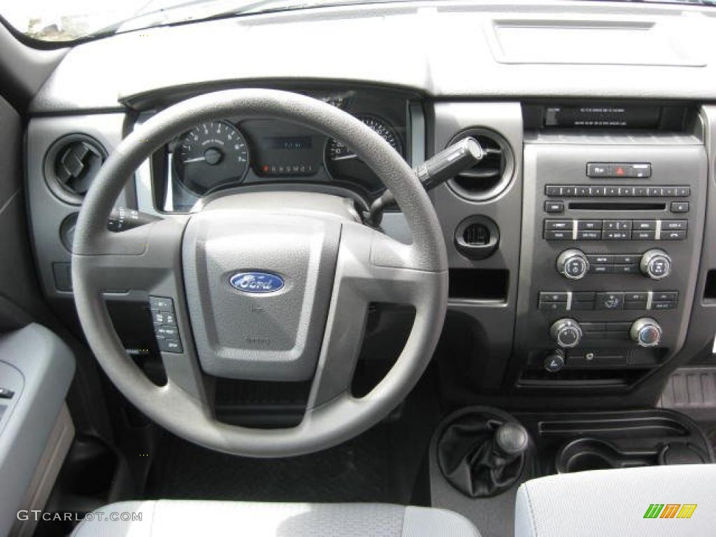 2011 Ford F150 XL SuperCab 4x4 Steel Gray Dashboard Photo #47196341