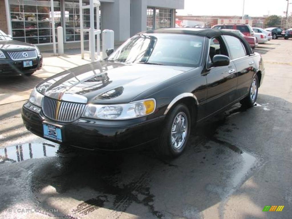 1999 Town Car Cartier - Ebony Black / Deep Charcoal photo #3