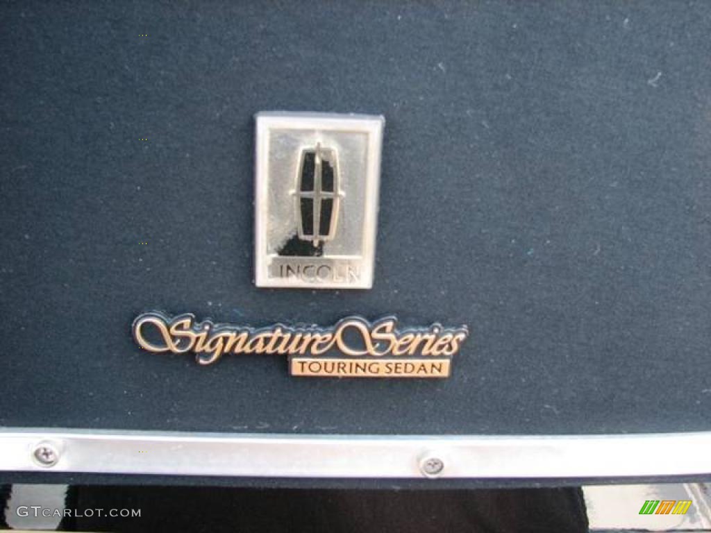 1999 Town Car Cartier - Ebony Black / Deep Charcoal photo #8