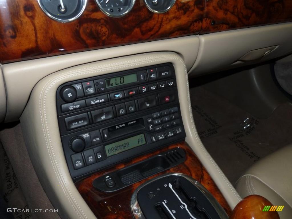 2006 Jaguar XK XK8 Convertible Controls Photo #47198507