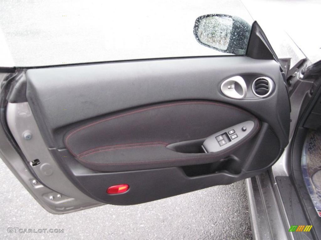 2009 Nissan 370Z NISMO Coupe NISMO Black/Red Door Panel Photo #47198789