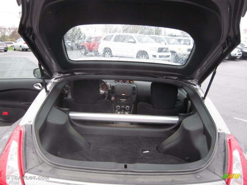 2009 Nissan 370Z NISMO Coupe Trunk Photos
