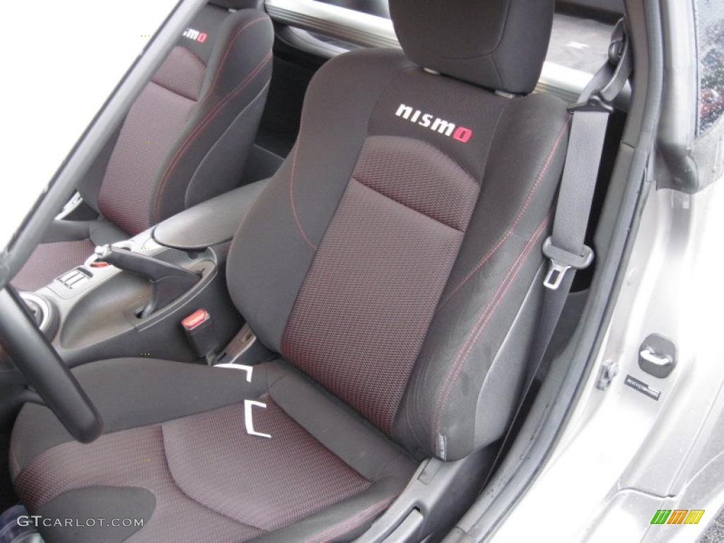 NISMO Black/Red Interior 2009 Nissan 370Z NISMO Coupe Photo #47198852