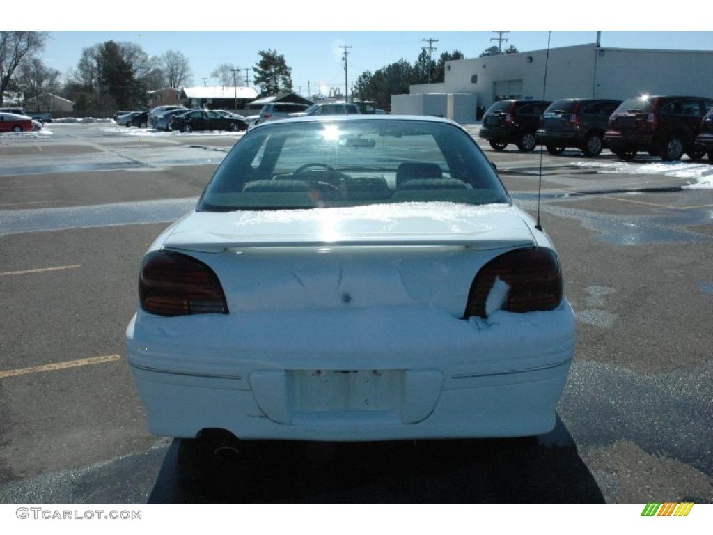 1996 Grand Am SE Coupe - Bright White / Pewter photo #5