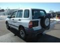 White - Tracker 4WD Hard Top Photo No. 4