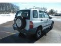 White - Tracker 4WD Hard Top Photo No. 6
