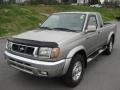 2000 Sand Dune Nissan Frontier SE V6 Extended Cab 4x4  photo #2