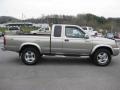 2000 Sand Dune Nissan Frontier SE V6 Extended Cab 4x4  photo #5
