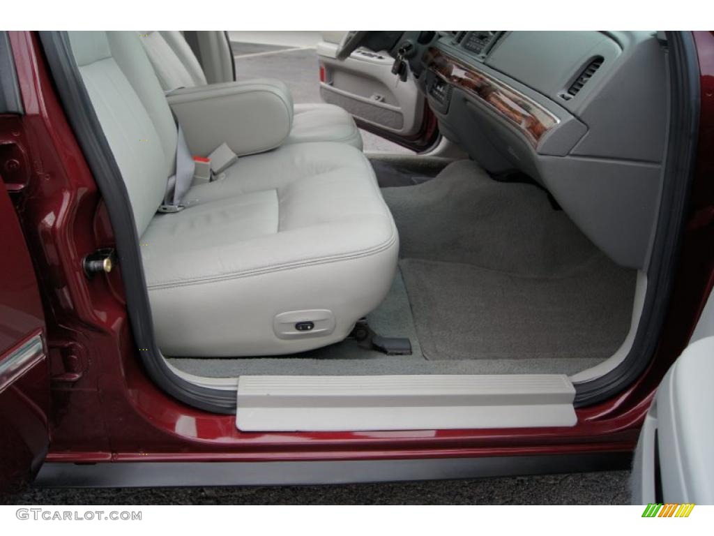 2004 Grand Marquis LS - Dark Toreador Red Metallic / Light Flint photo #14